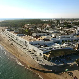Отель Playa De La Luz ****