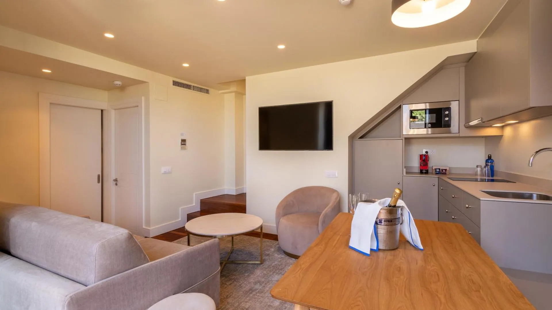 ברצלונה Duquesa Suites Landmark Hotel By Grup Duquessa