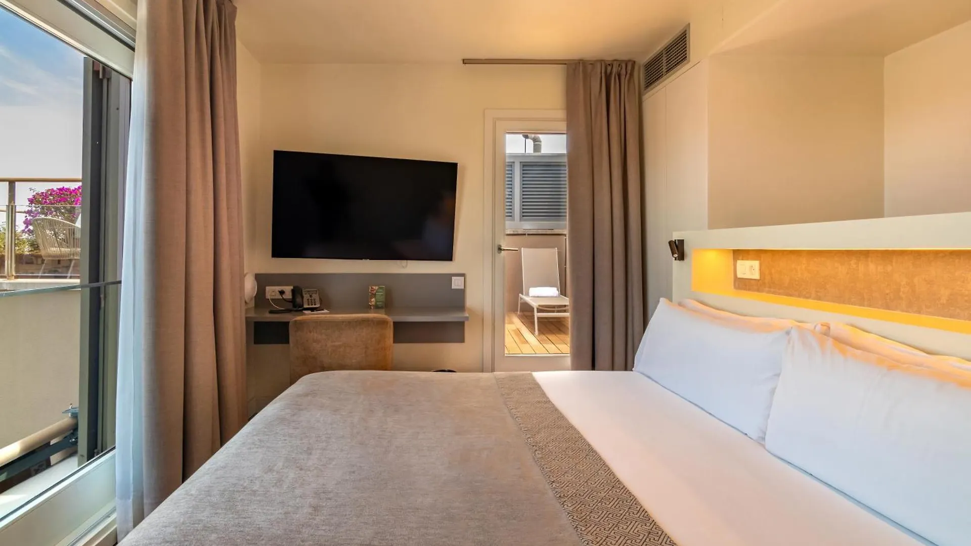 ****  ברצלונה Duquesa Suites Landmark Hotel By Grup Duquessa ספרד